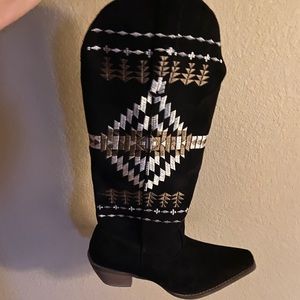 seude boots western size 11